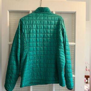 Patagonia women’s nano puff XL